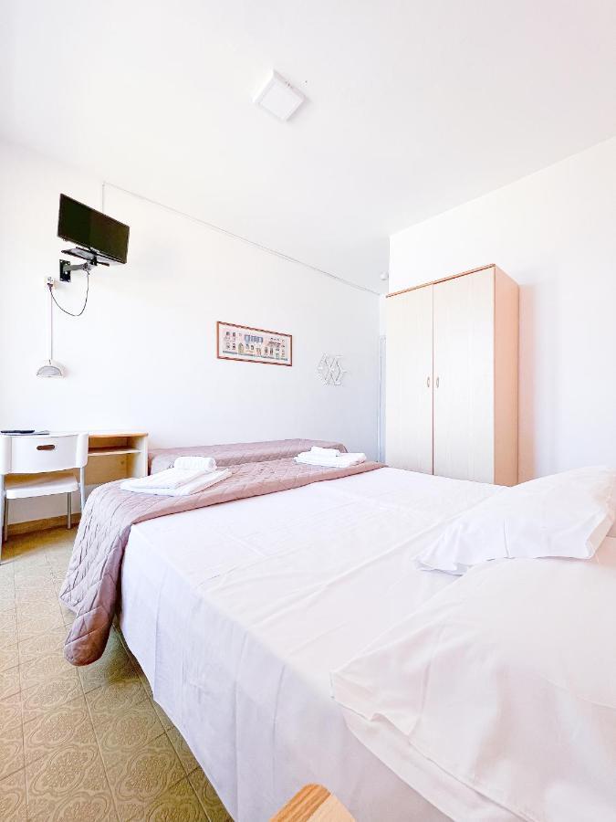 Hotel Ambassador 莱圭利亚 外观 照片